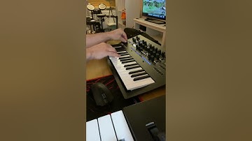 Korg Minilogue Xd Demo - Moog Lead Patch