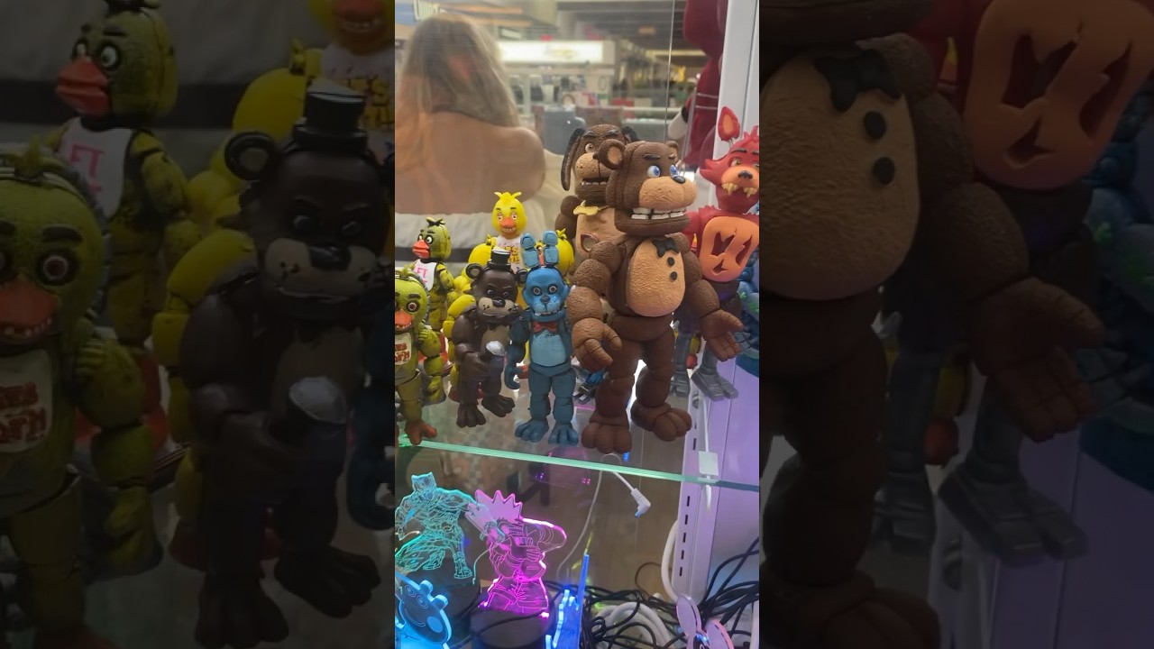 FNAF Mexican Bootleg Toys are WILD! 