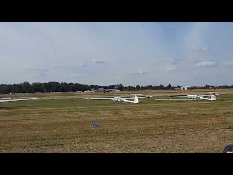 landing Aero L-29 Delfin at air show Leszno 2022