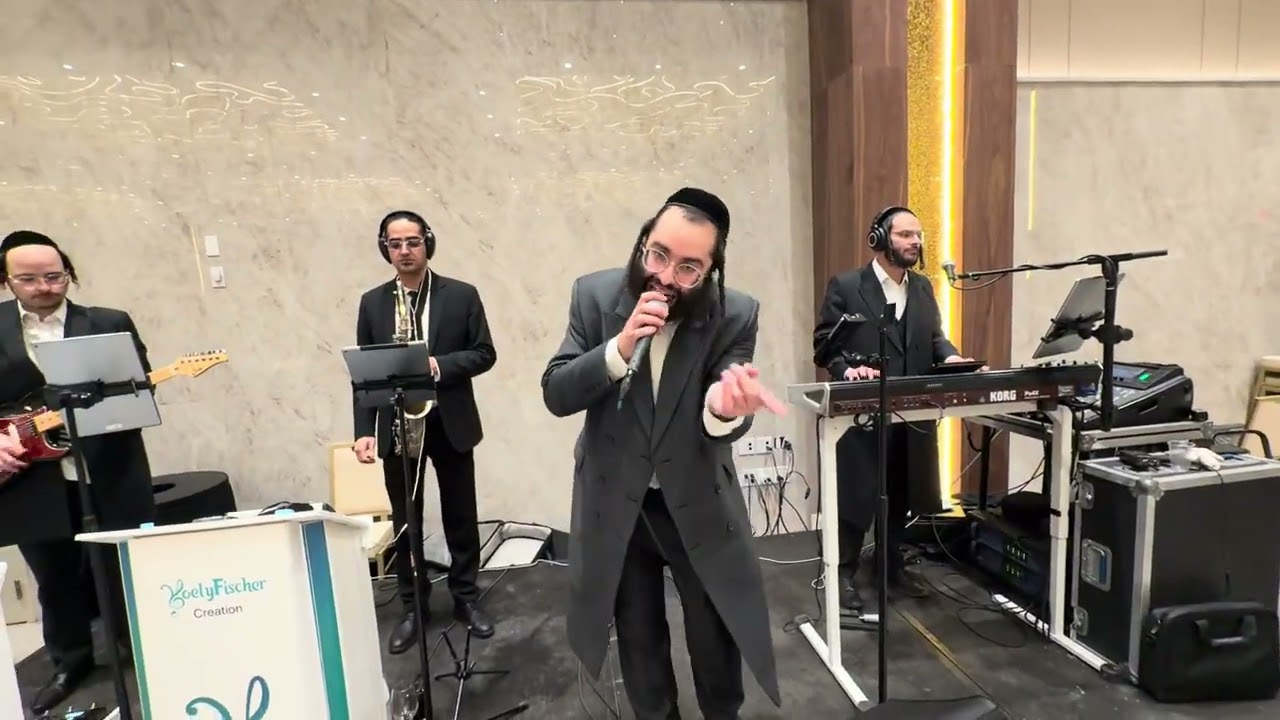 Yoely Fischer on the keys & Shmaya Fischer @ Motty Brill Hit