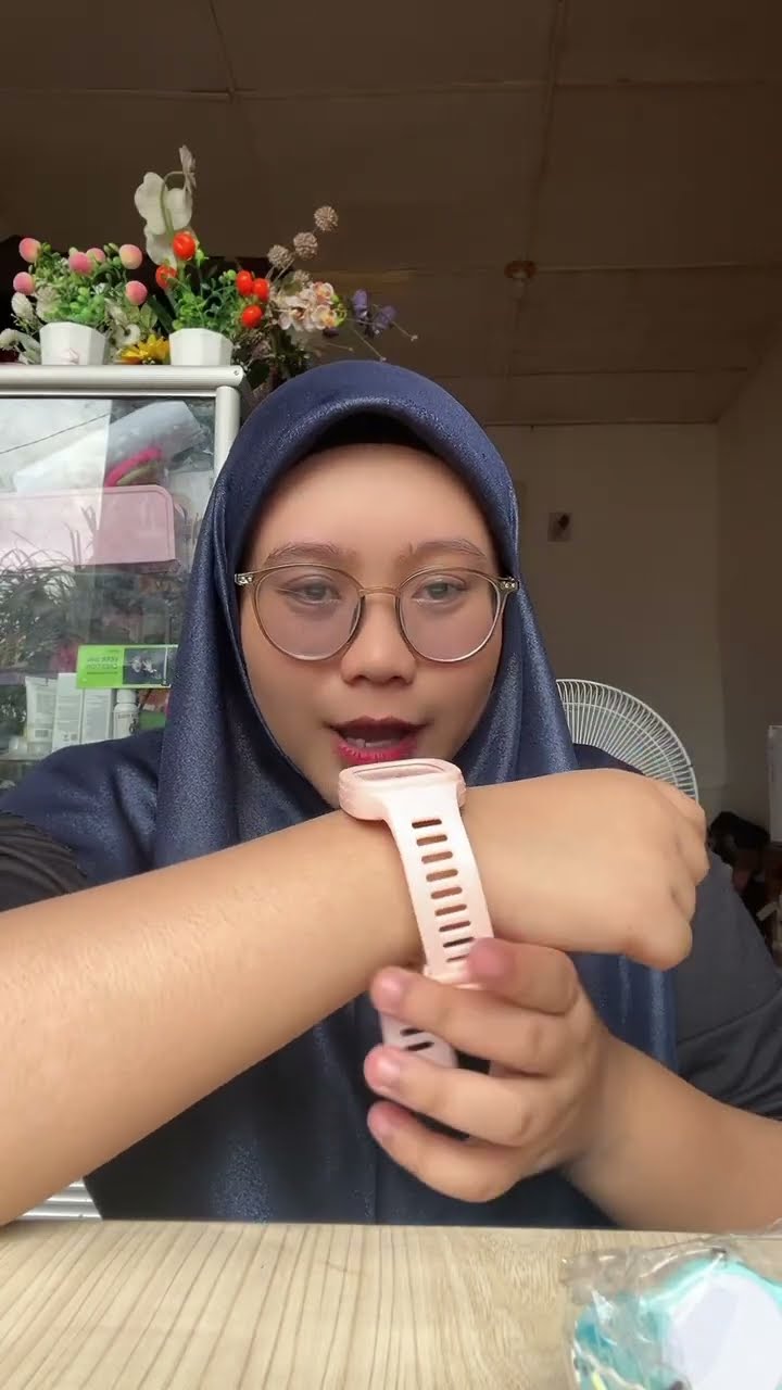 JAM TANGAN LABUBU BUAT KIA