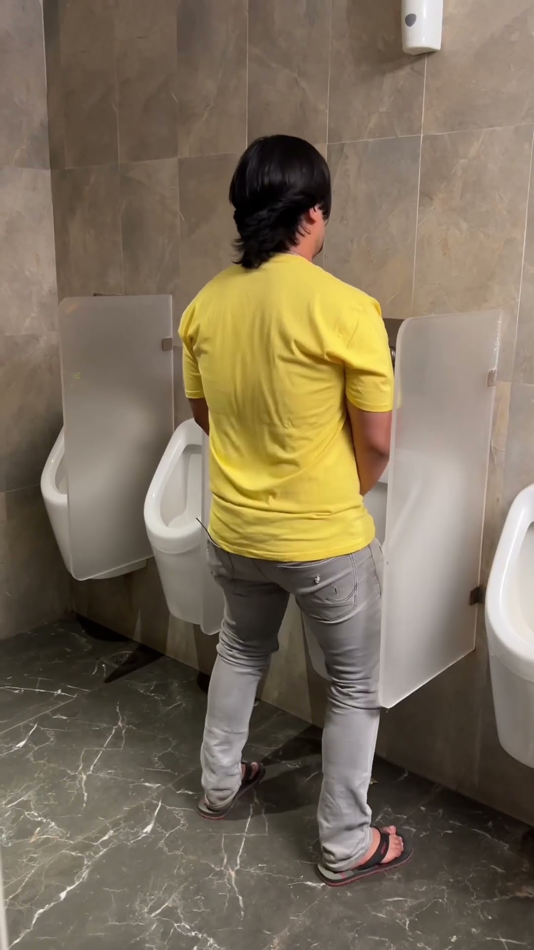 How Girls meet Vs How Boys Meet after a long time  #ashishchanchlani #acv #shorts #comedy