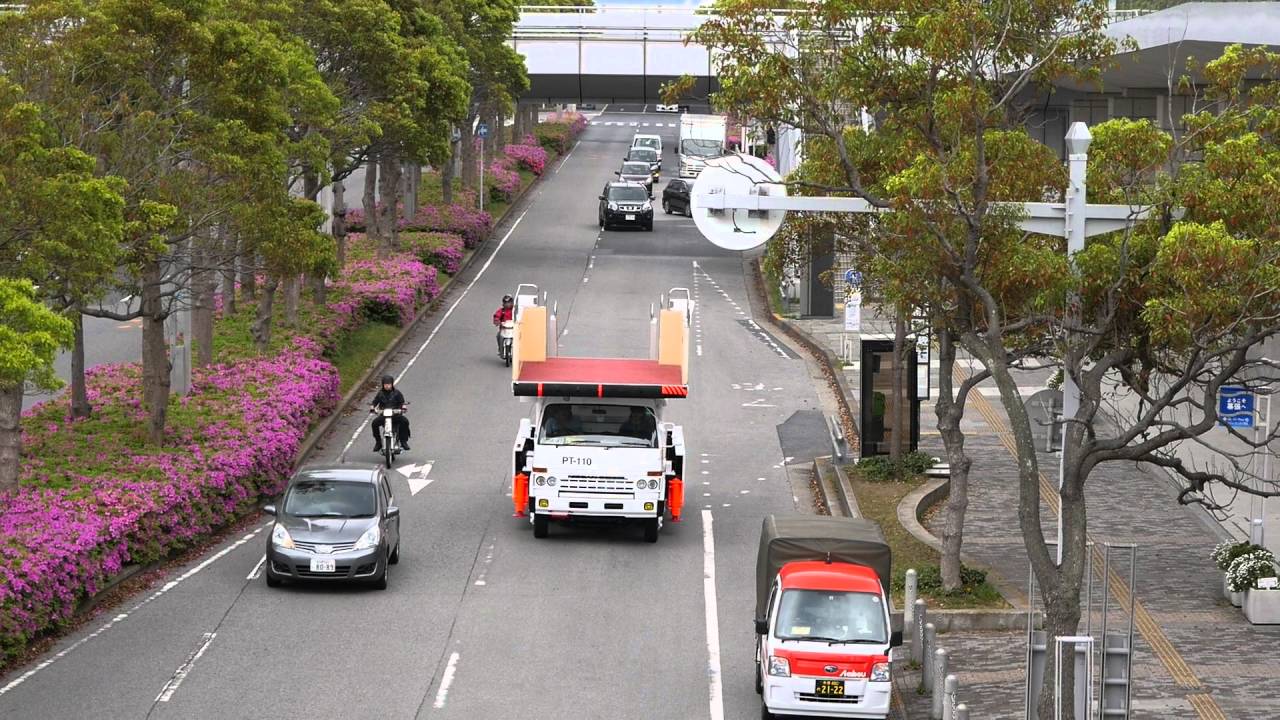 ニコニコ超会議2016へ向かうjalのタラップカー Youtube