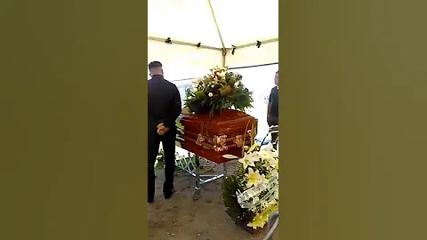 Funeral Mario Retana