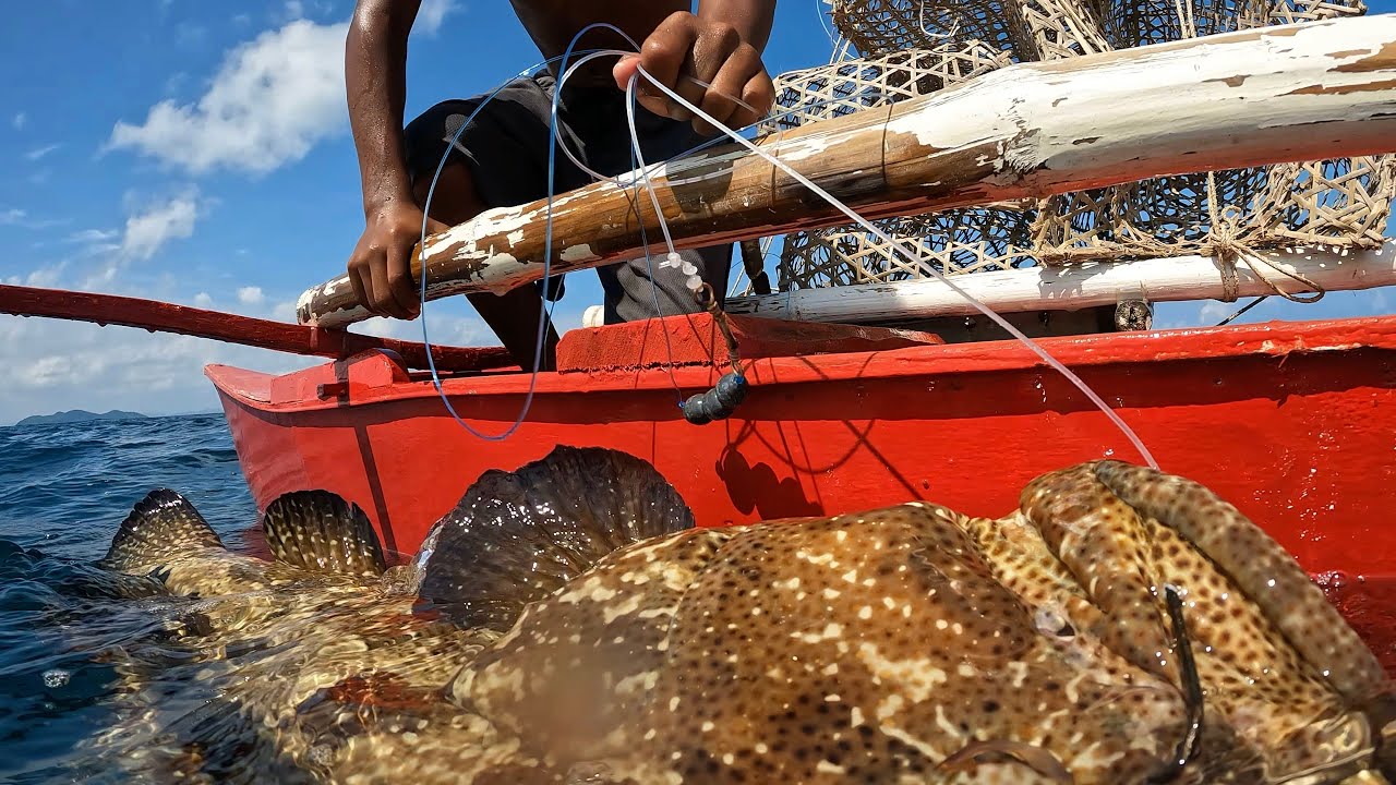 Domistansya Na Ako Dahil Halos Magkasing Laki Na Ng Bata Ang Isdang Ito | Catch & Sell