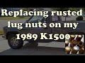 1989 k1500 reoit de nouveaux crous de roue et des goujons de roue propres