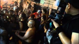 BUNGA HITAM di bawah acungan senjata. live in rumah api KL