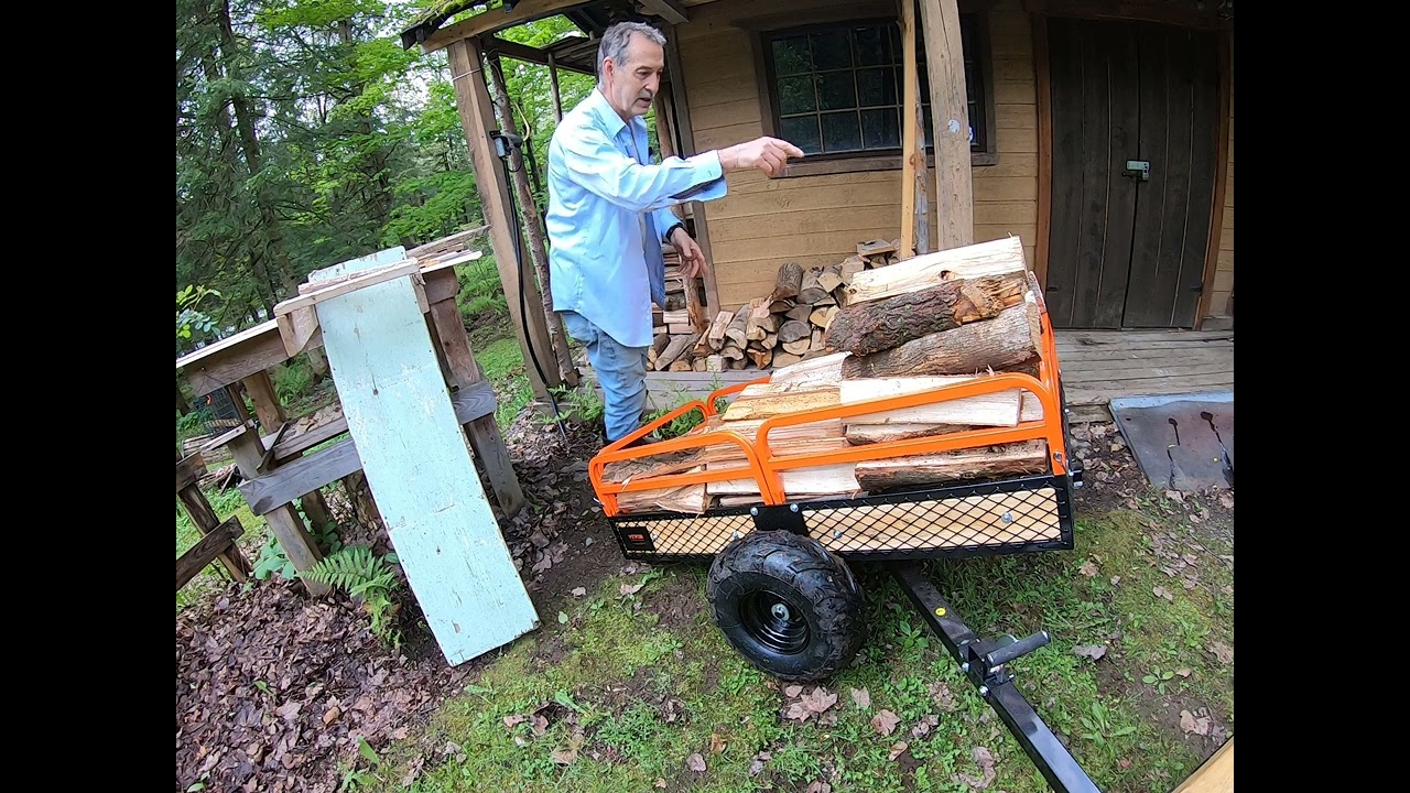 bois de chauffage avec le remorque VEVOR