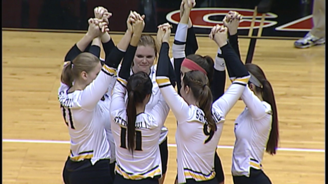 California Volleyball vs Seton Hill 2016