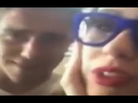 Aurora Ramazzotti imita Belen e dice "brutto come Santiago" - YouTube