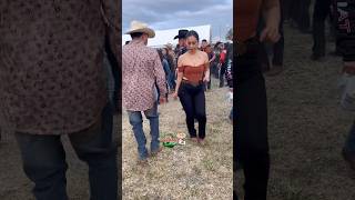 Que hermosa 💃🔥😍 #baile #huapangosperros #huapangos #dance #detierrasmixteca #bailes