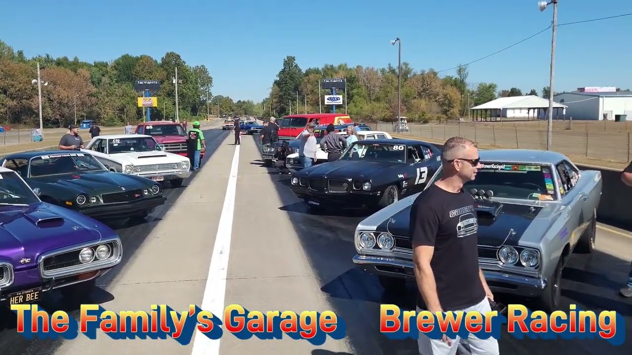 Participants lined up at the 2022 No Name Nationals - YouTube