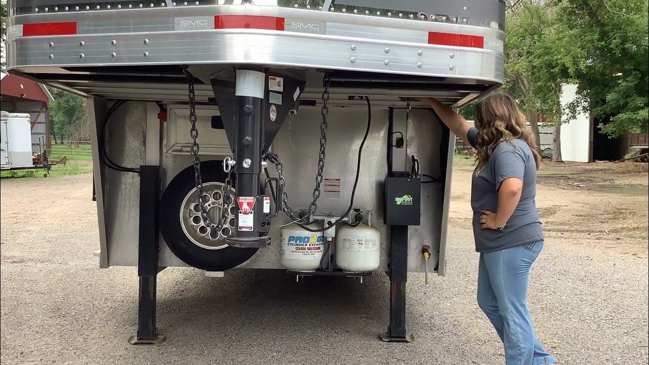 Hooking Up a Gooseneck Horse Trailer YouTube