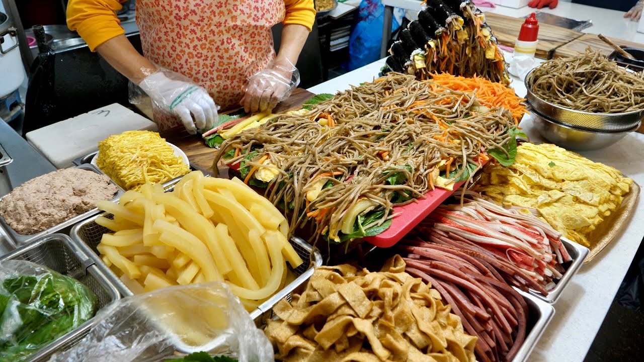 Корейский кимбап (Gimbap), мастер по приготовлению кимбап, корейская уличная еда