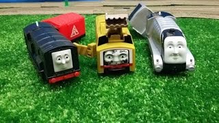 Thomas and Friends Trackmaster Crash Diesel Spencer Diesel 10