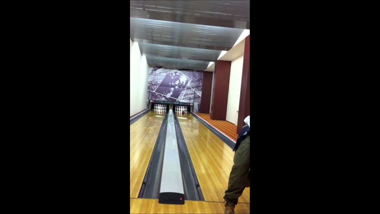 ЛУЧШИЙ ИГРОК В БОУЛИНГ!)))