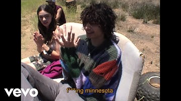 glaive - minnesota is a place that exists (official lyric video)