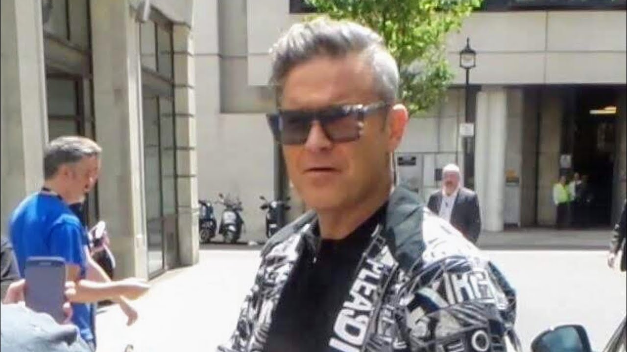 Robbie Williams in London 19 06 2018