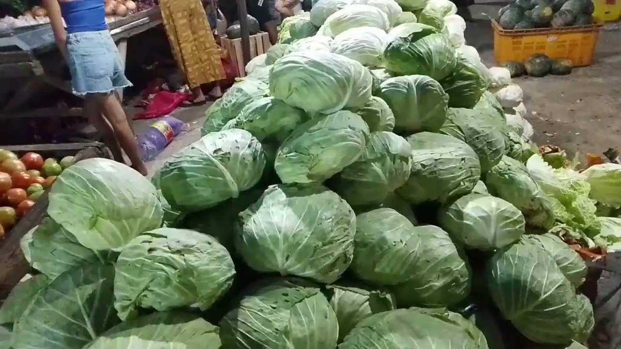 Night market murang bilihin carbohydrates, vegetalbes ang fruits..