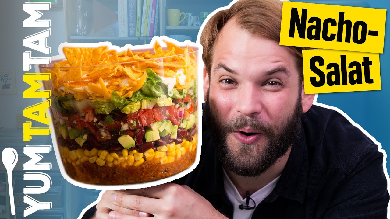 Nacho-Salat zum Grillen // Schichtsalat mit Hackfleisch, Salsa & Tortilla-Chips // #yumtamtam