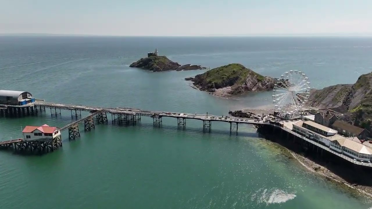 Mumbles Lighthouse & Swansea Bay - 4K Drone Footage