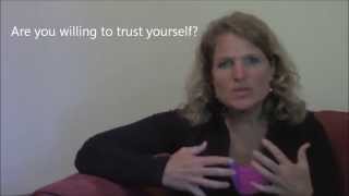 Following Gut Instinct vs.  Popular Opinion When Making Decisions