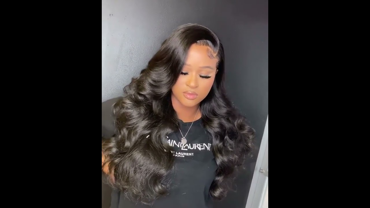 😘Hair info: 24'' body wave 13*4 HD lace front wig