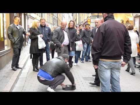 The Three Shell Game, Gambling scam in Stockholm "Gamla Stan" Part 2