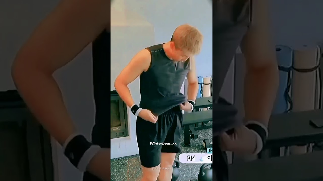 Exercise behind his muscular body 💪 