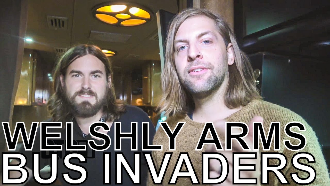 Welshly Arms - BUS INVADERS Ep. 1384