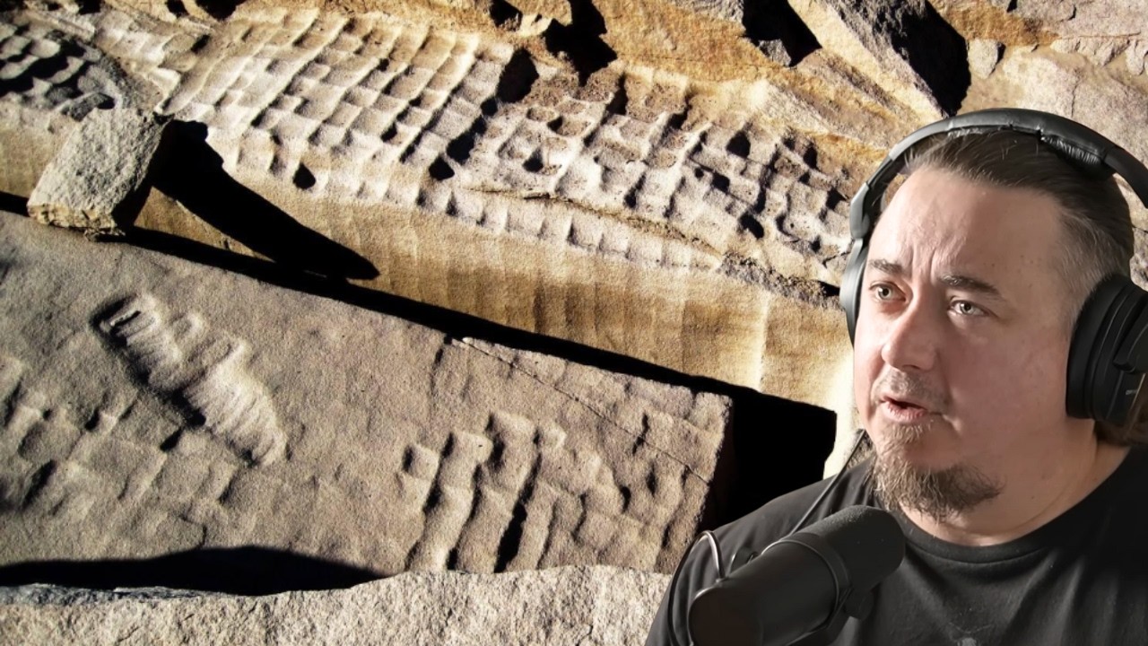 How Did Ancient Egyptians Create These Mysterious Scoop Marks? 