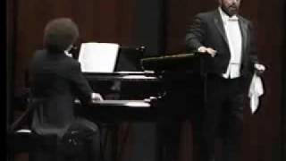 Pavarotti- Un aura amorosa- Mozart chords