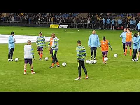 Oxford United v Manchester City. City warm up (1of2)