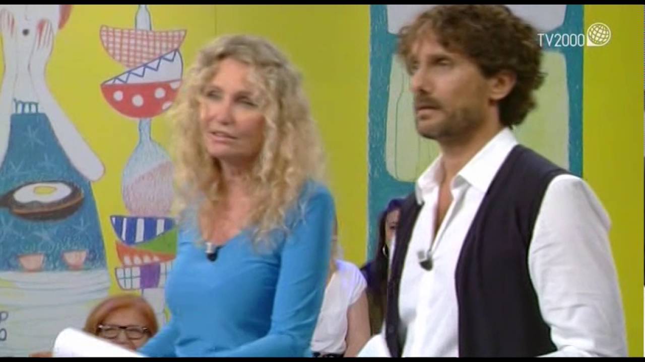Dio Li Fa E Poi Li Accoppia
