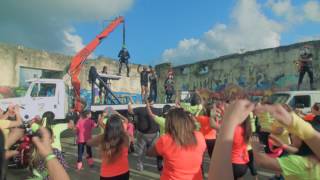 Al gordo le zumba.- Los Super Caracoles