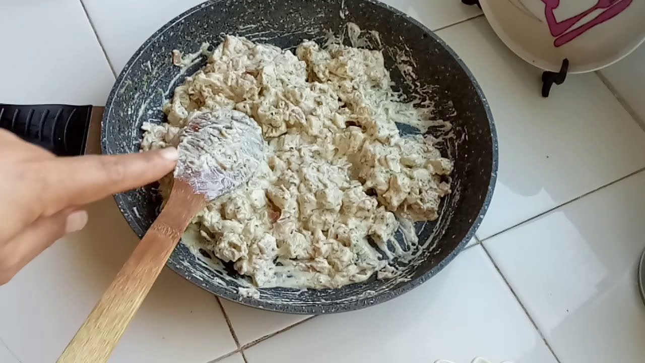 اروع بتي بان مالح او فطائر بعجين سحري مورق وحشوة تهبل يستحق التجربة