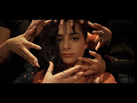 Ana Qawiya أنا قوية