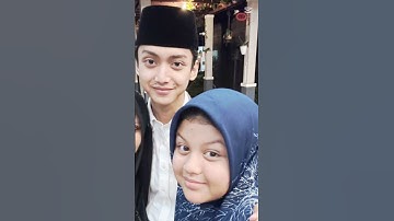 Gus Azmi Askandar and his sister rara al absor #azmi #gusazmiaskandar #askandaryoung #rara #siblings