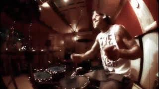 Travis Barker - Forever (Remix) (Ft. Drake, Kanye West, Lil Wayne & Eminem) (Live Video)