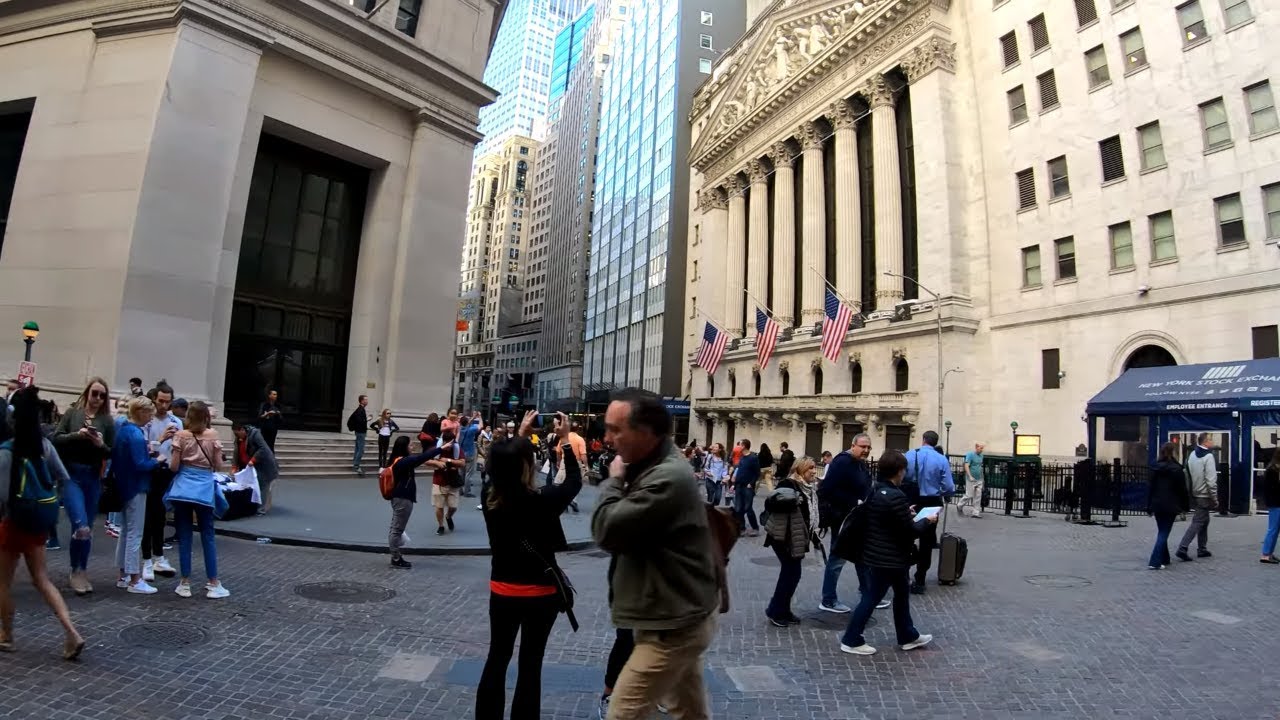 ⁴ᴷ⁶⁰ Walking NYC (Narrated) : Rush Hour Wall Street to Chinatown (April 24, 2019)
