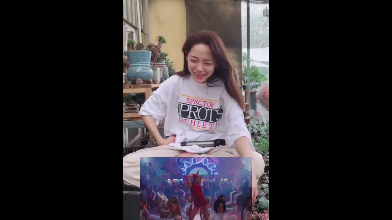[ENGSUB] KIM SEJEONG REACTION 'DUMB DUMB' MV - SOMI