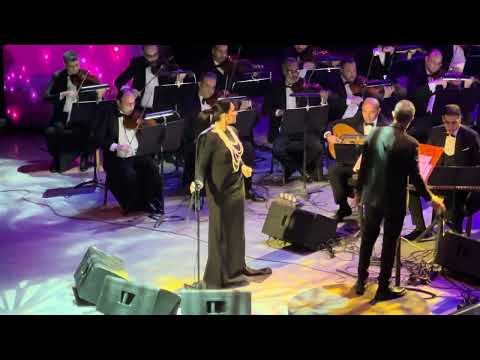 كل الحبيبه مي فاروق لحن عزيز الشافعي لايف مع الجمهور