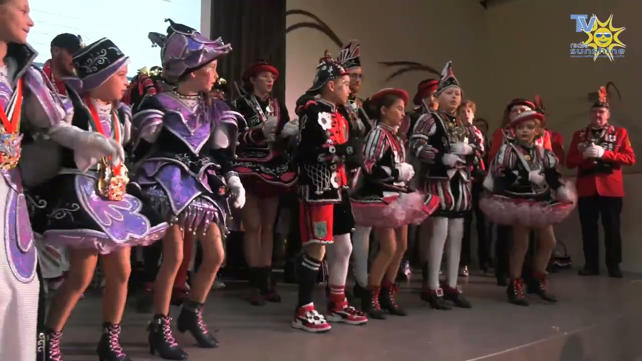 Prinz Cyril I, Page Lily, Lya und Hofnarr Lyo Hergenrath 2024