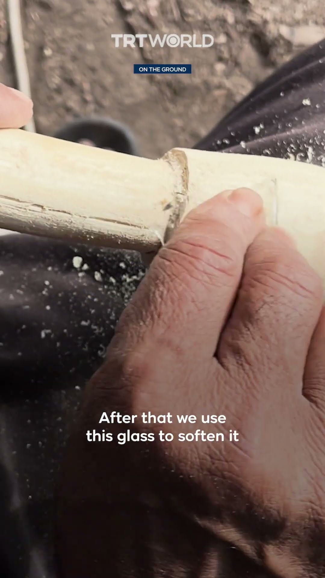 Displaced Palestinian craftsman turns tent into workshop