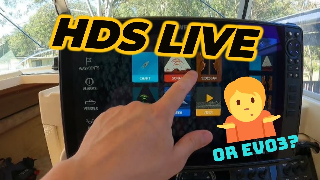 Simrad EVO 3 VS Lowrance HDS Live