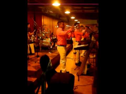 Reyes Calentanos-La Cobra,El Indio,Que Chulos Ojos