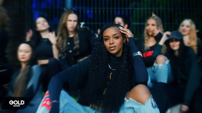 Anjelina Joli ishtirokidagi porno Mashhur blowjobs onlayn