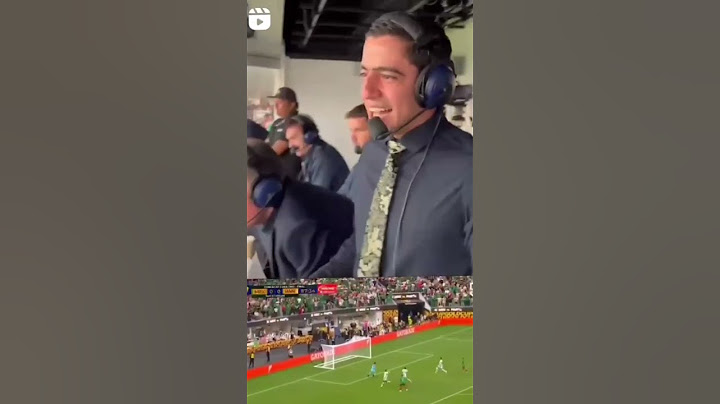 Andrés Vaca en narración de fútbol TUDN