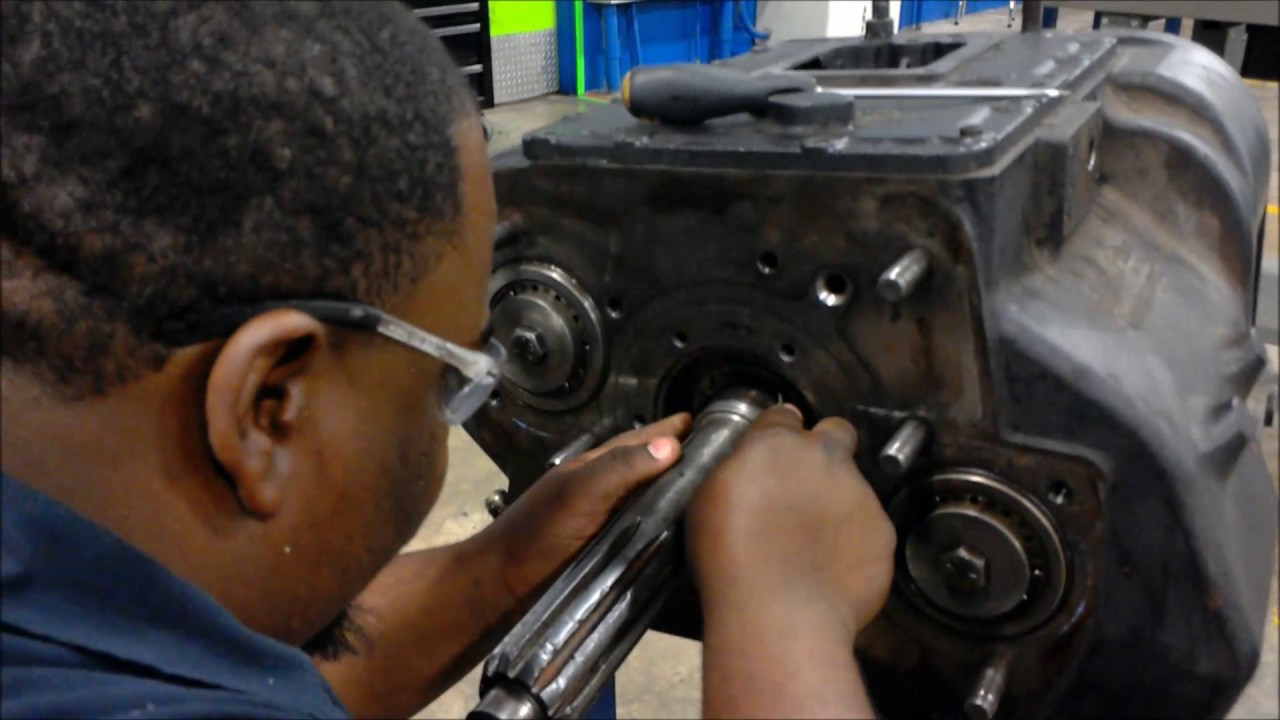 How to remove a input shaft - YouTube