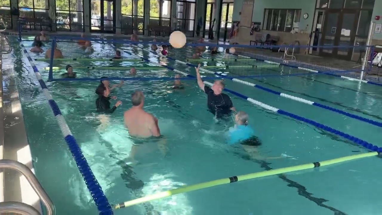 DWPV Pool Volleyball Club - a long volley!